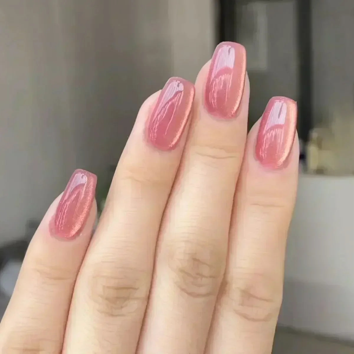 24pcs Crystal Cat Eye False Nails with Glue Short Square Press on Nails Shiny Red Jewel Nail Solid Color Fake Nails Minimalis
