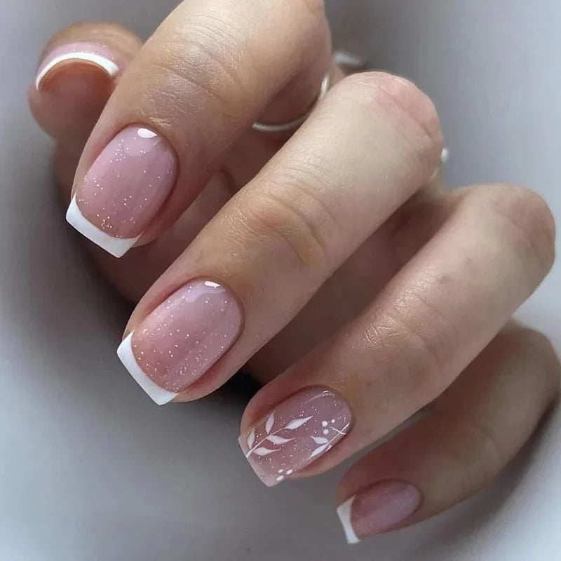 24Pcs Shiny Pearl Wearable False Nails Short Square Fake Nail Simple Summer Press on Nails Detachable Full Cover Nail Tips