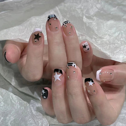 Wearable Stars Y2k Nails Press On Short Square 24pcs Fake Nails Silver Stripes False Nails Decoration Glitter Nail Tips Finished