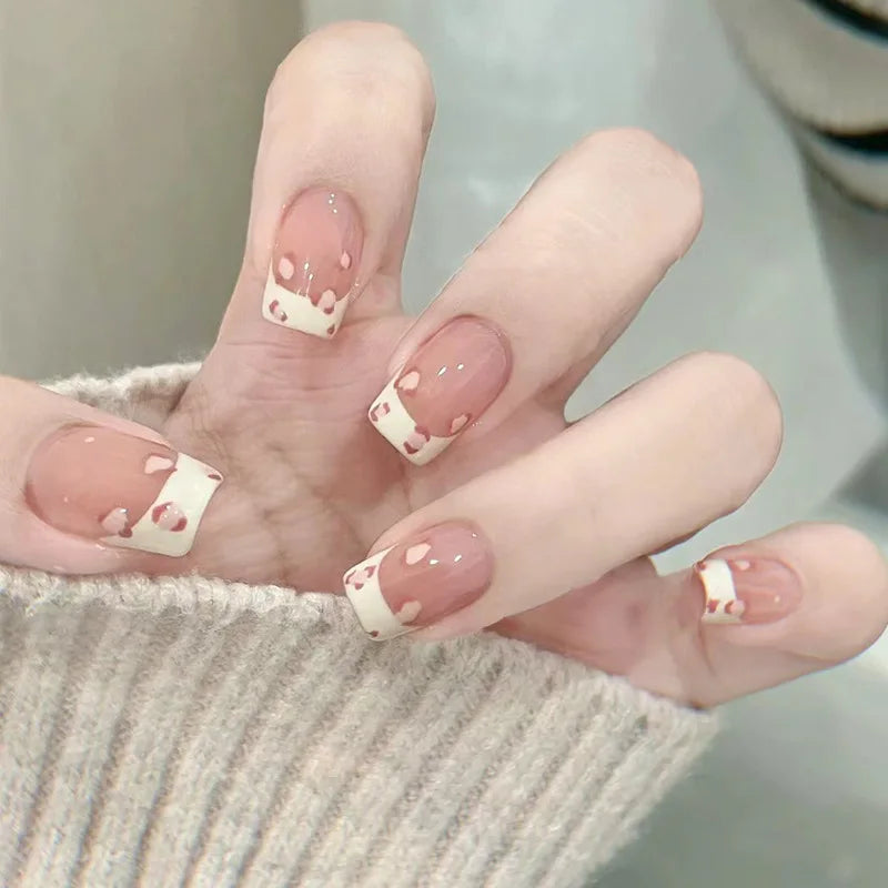 24Pcs Glitter Diamond Press On Nails Sweet Cute Girl Acrylic Nails Full Cover Short Square Fake Nails Wearable Manicure Nail Tip