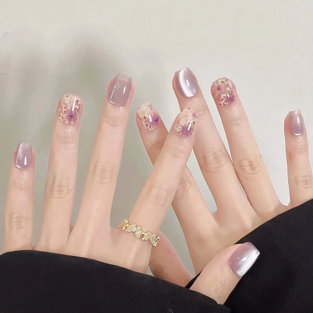 24Pcs Glitter Diamond Press On Nails Sweet Cute Girl Acrylic Nails Full Cover Short Square Fake Nails Wearable Manicure Nail Tip