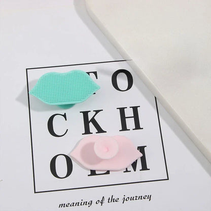 Silicone Lip-shaped Facial Cleansing Brush  Portable Highly Resilient and Suitable for Cleaning Painting Beauty Care and Massage