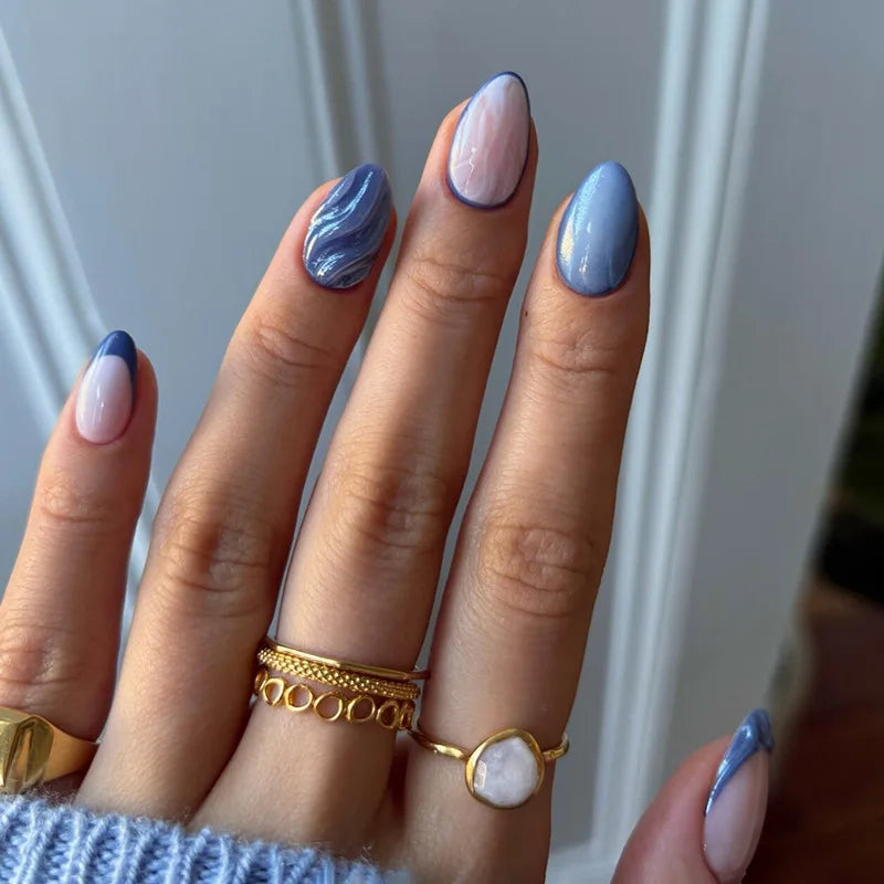 24Pcs Blue French Fake Nails Short Almond Nails Set Press on Wearable Wave Line Golden Star Design False Nails Manicure Tips