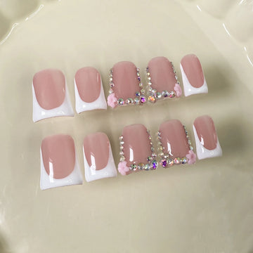 10pcs Pink Duckbill Handmade Press on Nails Art Simple White French Short Fake Nail Wearable Rhinestones Design False Nails Tips
