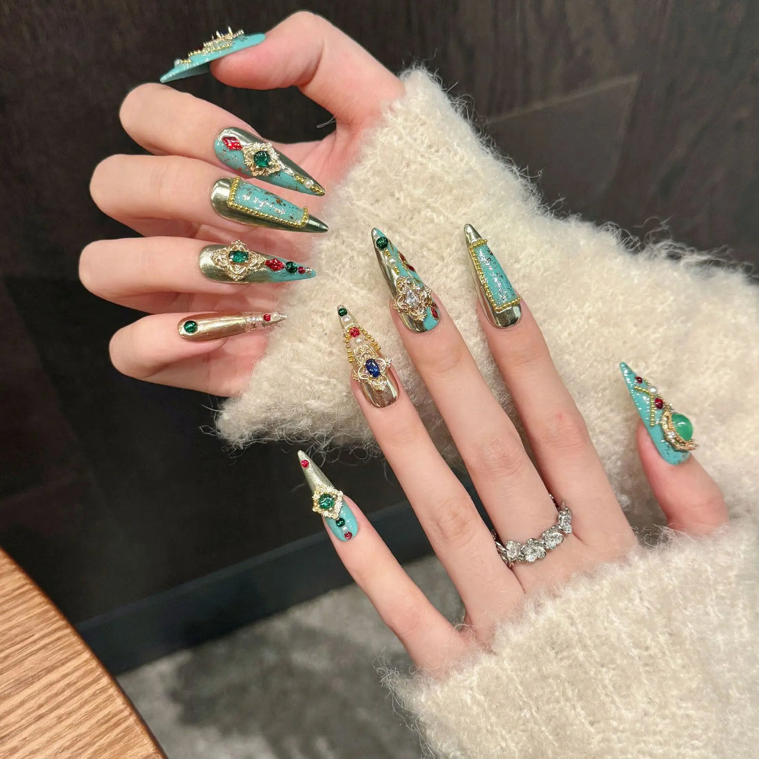 10pcs Green Long-pointed Press On Nails For Wedding Flash Gold Foil Chain Decors Luxury False Nails New Year French Fake Nail