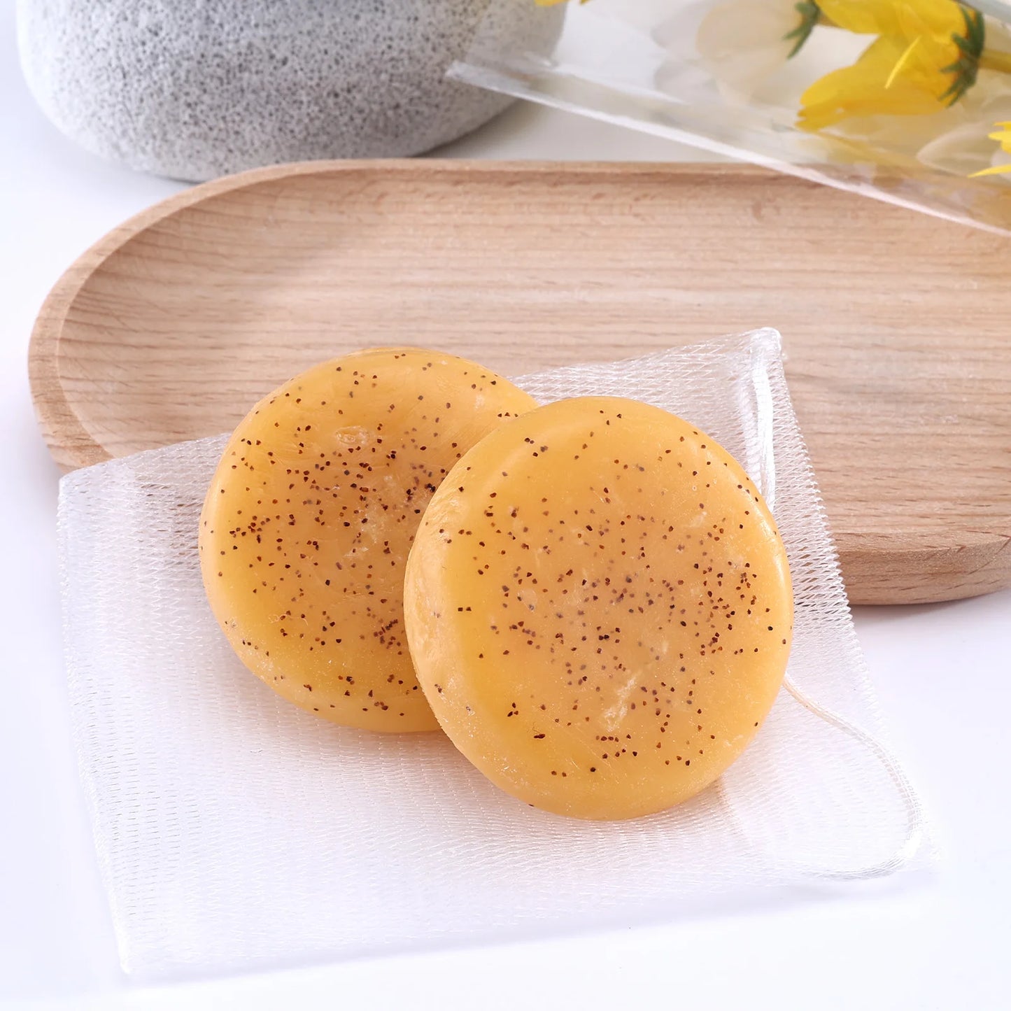 Natural TurmericShampoo Soap Reduce Hair Loss Clean Dandruff Nourish Moisturize Scalp Improve Hair Quality Hair Care Product 60g