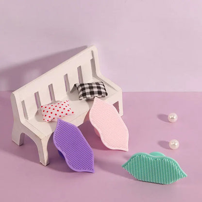 Silicone Lip-shaped Facial Cleansing Brush  Portable Highly Resilient and Suitable for Cleaning Painting Beauty Care and Massage