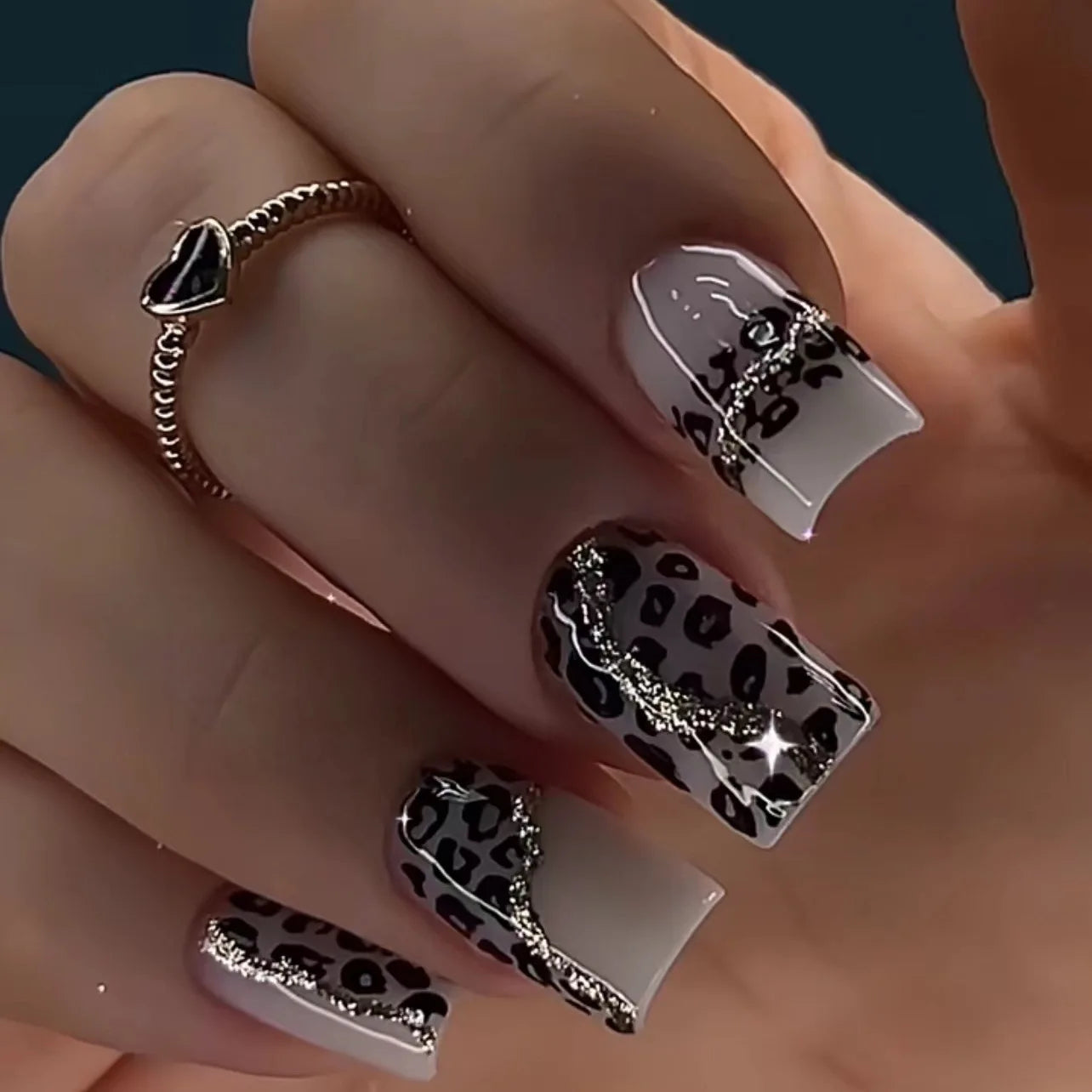 24PCS Black Leopard Print Patterns French Press on Nails Full Cover Sweet Cool Short Square Fake Nails for Women Simple Nail Art